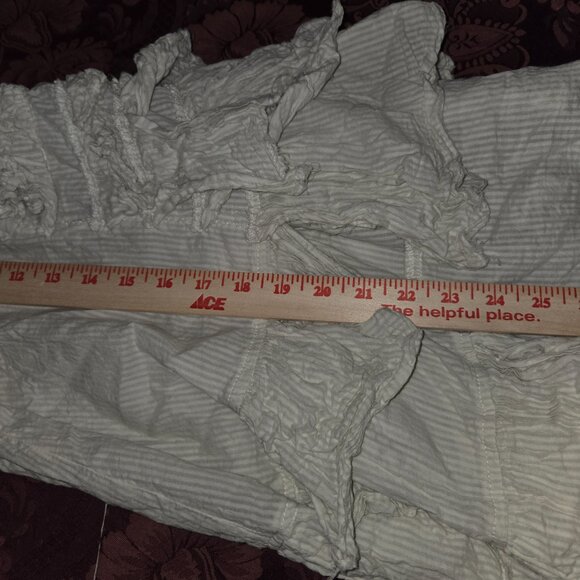 Magnolia Pearl High Low Ivory Cotton Ruffled Top - Picture 8 of 9